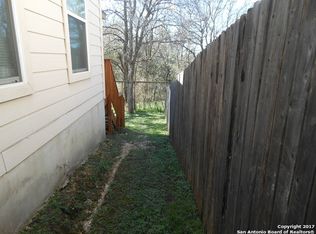 15 Rainy Ave, San Antonio, TX 78240