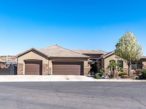 3rd image of 1759 S Vilate Dr