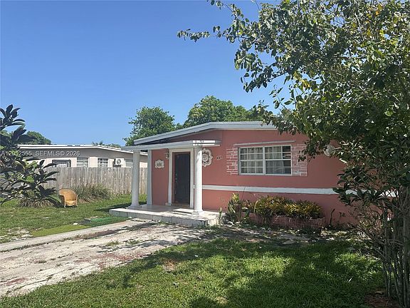 5th image of 440 NW 133rd St