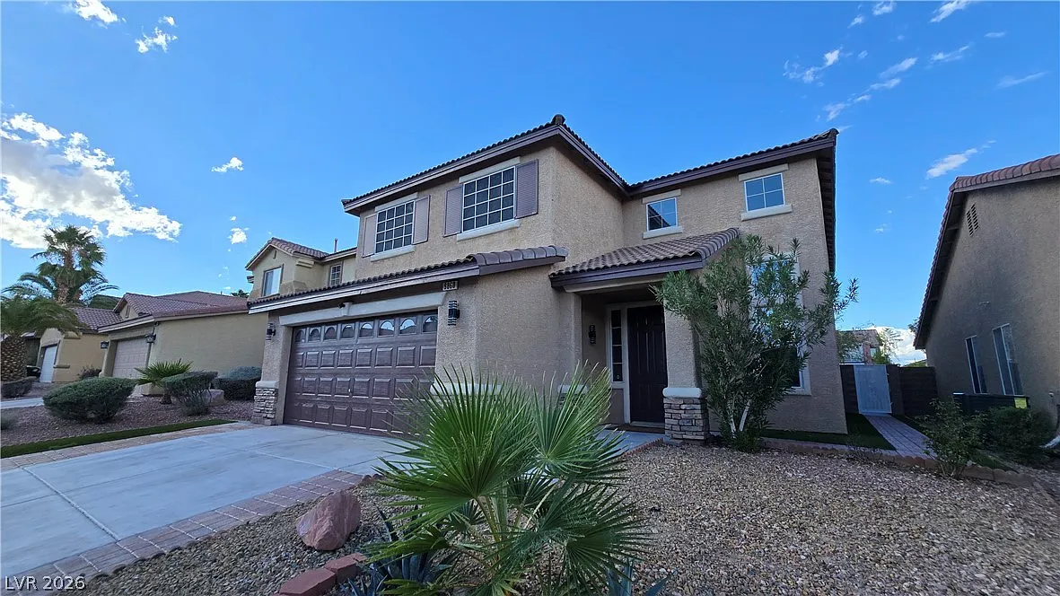 5 bed, 3.0 bath, 2454 sqft, $2,750 — Photo 2