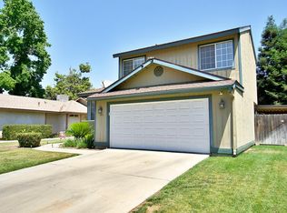 1318 E Ferguson Ct, Visalia, CA 93292