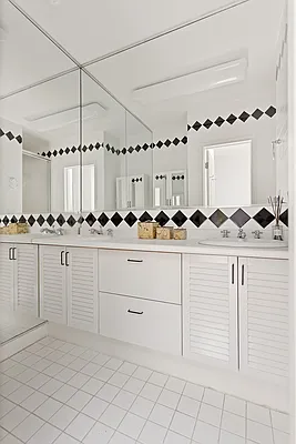 Rented by Erica Sullivan, LREB | media 14