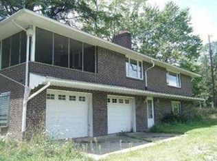 167 McCaughtry Run Rd, Darlington, PA 16115