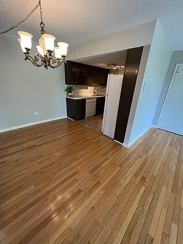 2 bed, 1100 sqft, $2,000 — Photo 3