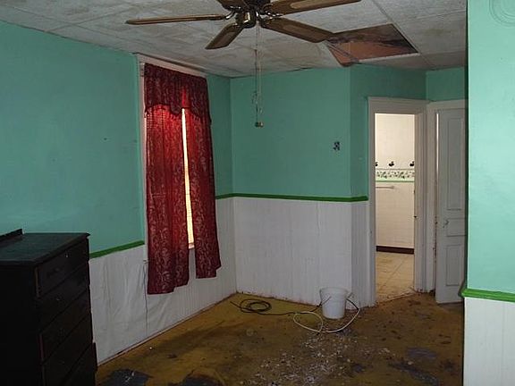 2nd image of 258 Guilford St
