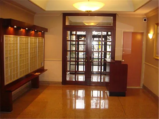 Rented by Buchbinder & Warren | media 10