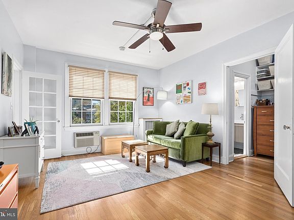 2nd image of 2032 Belmont Rd NW APT 630
