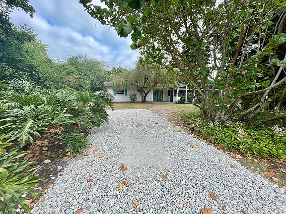 2nd image of 2736 Atlantic Blvd #B