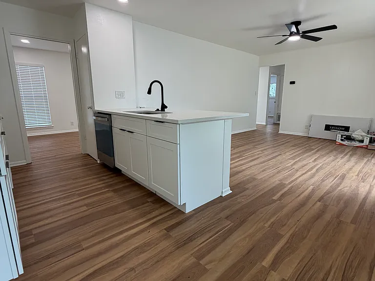 4106 Stathmore Dr — Photo 14