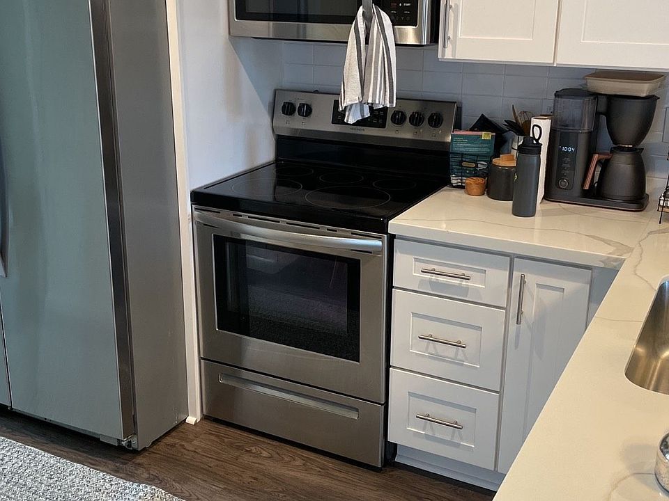2nd image of 2138 SE 48th Ave Unit A