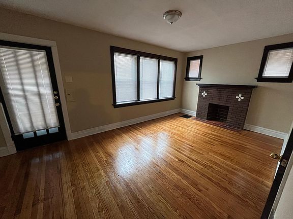 2nd image of 926 Wilmington Ave