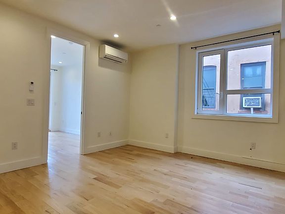 3rd image of 368 E 152nd St #D6