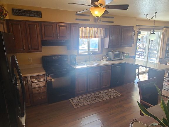 2nd image of 303 W 3rd St