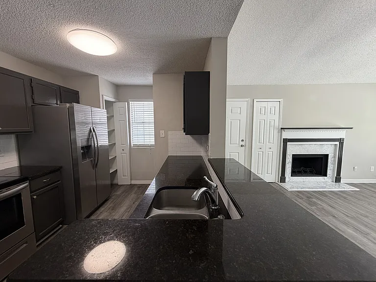 1101 Sandy Lane Dr — Photo 15