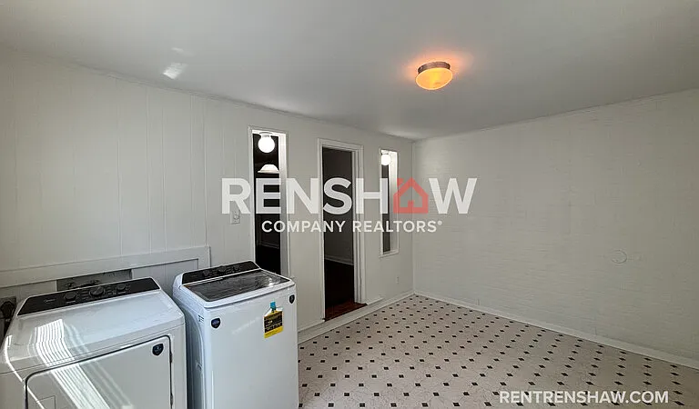 378 N Highland St — Photo 8