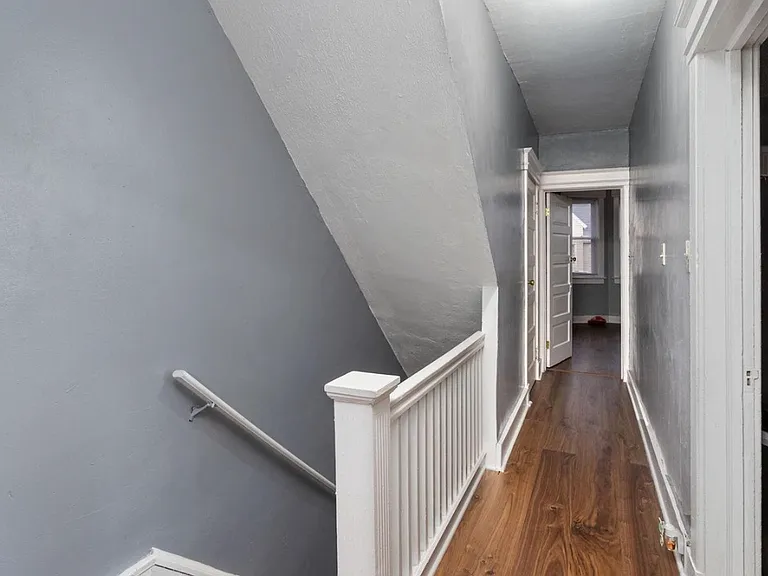 237 Ardmore Ave #1 — Photo 6