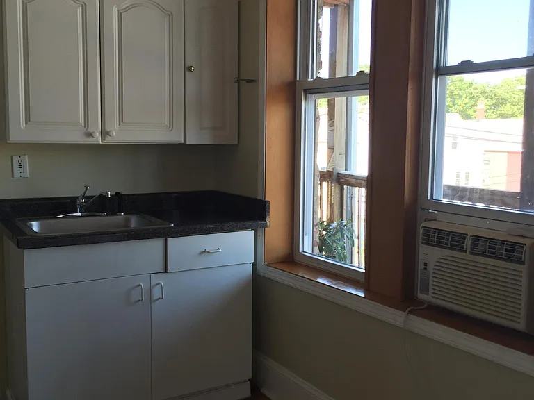 2251 S California Ave #3R — Photo 6