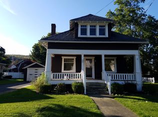 30 Maple St, Canisteo, NY 14823
