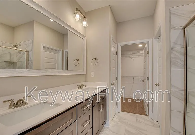 745 Bronze Way — Photo 11