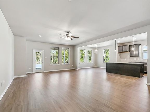 5th image of 965 Dandelion Dr