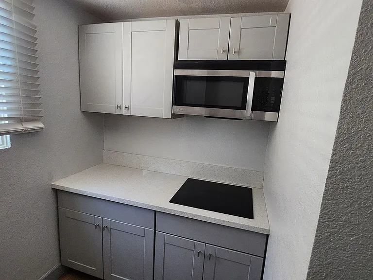 311 N 16th St #9 — Photo 5