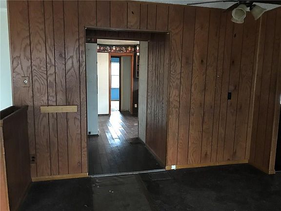 3rd image of 1713 N Linwood Ave
