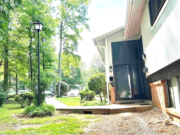 111 Briarview Cir, Greenville, SC 29615
