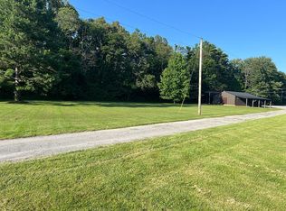 425 Blue Earth Ln, Harrisburg, IL 62946