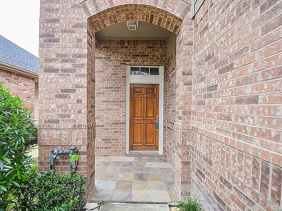 3rd image of 17235 Brookhollow Court Dr