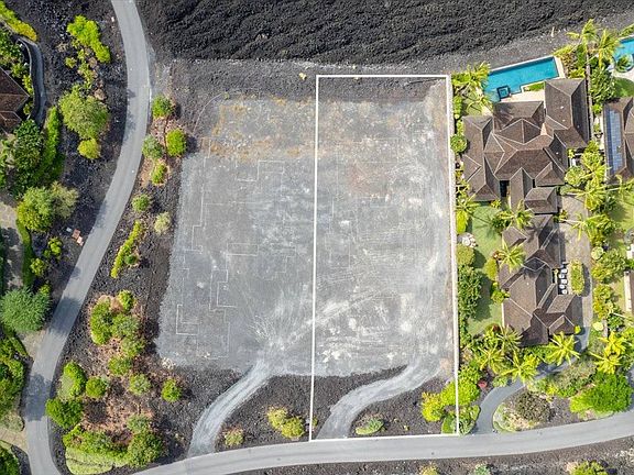 4th image of 72-1047 Kekahawaiole Dr #34