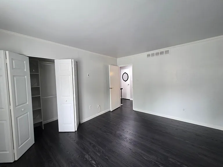2425 Arbor Ct #2425 — Photo 10