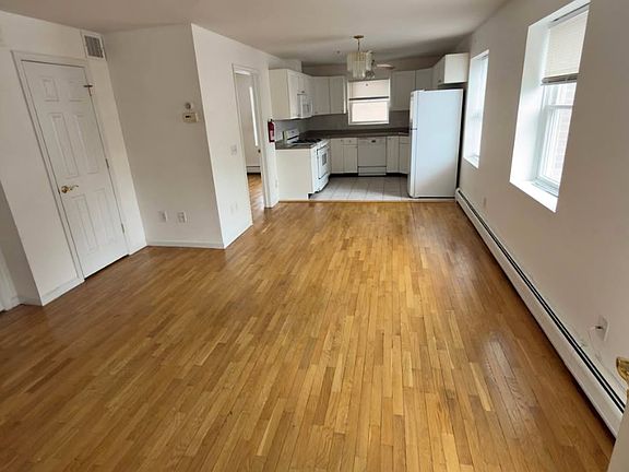 5th image of 37 Bergen Blvd #1