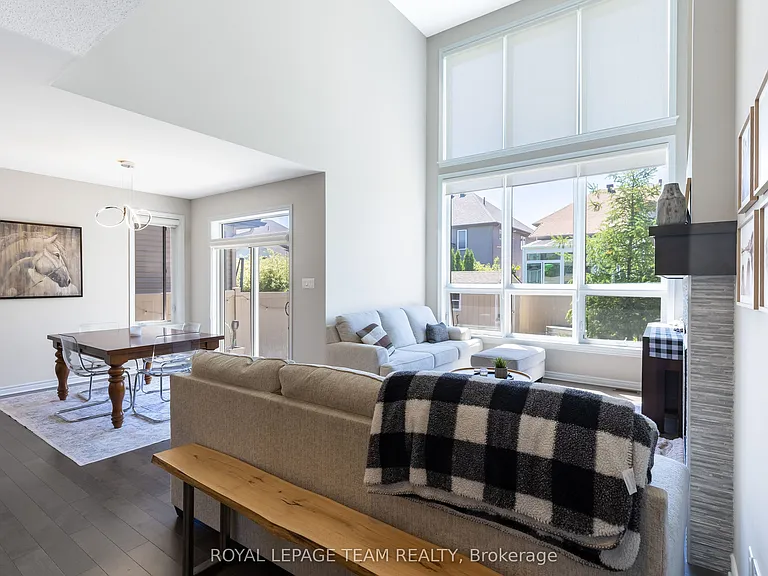 512 Breccia Hts — Photo 16