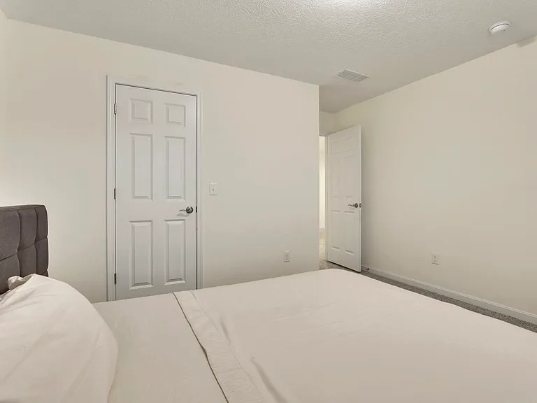 694 Dewmar Dr — Photo 16