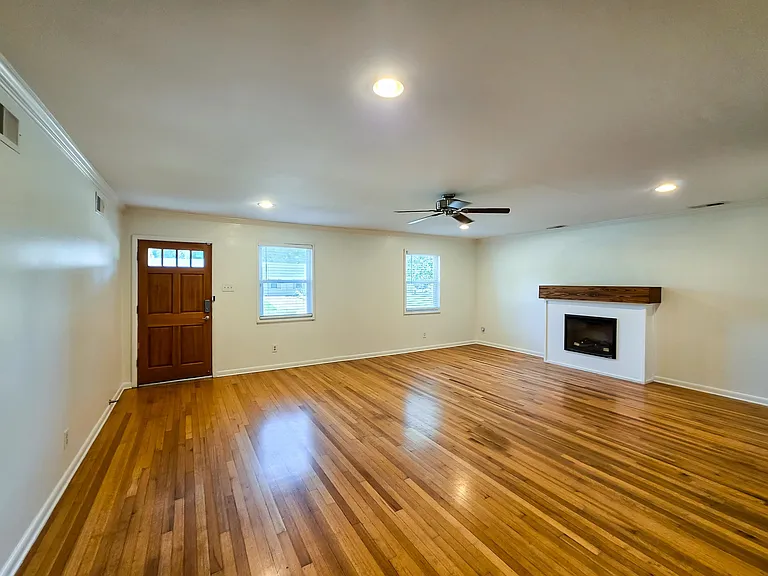 5226 Princeton Rd — Photo 3
