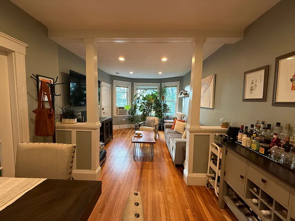 16 Glenside Ave #3L