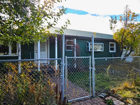 212 NW 5th Ave, John Day, OR 97845