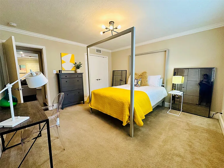 3402 Garrott St #16 — Photo 7