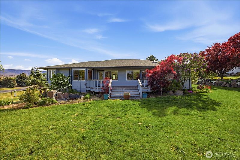 4th image of 3503 W Malaga Road