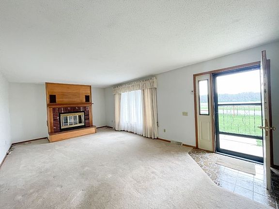 2nd image of 103 Lincoln Ave
