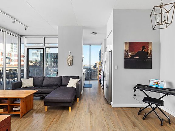 5th image of 1720 S Michigan Ave APT 501