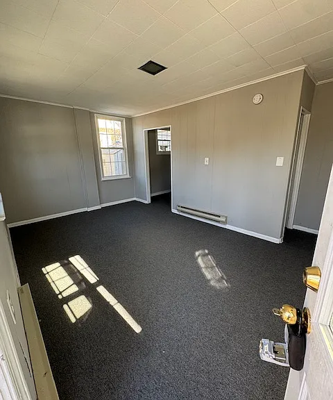206 E Maple Rd #C — Photo 3