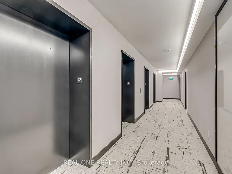 609 Sherbourne St #4208 — Photo 5
