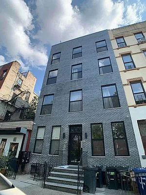 Rented by Tapiro Realty | media 19