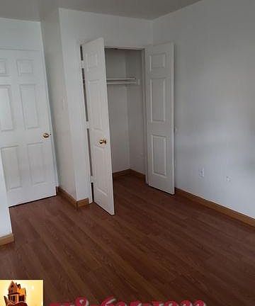 3rd image of 3558 Carlisle Pl