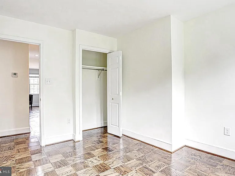 3251 Sutton Pl NW #B — Photo 29