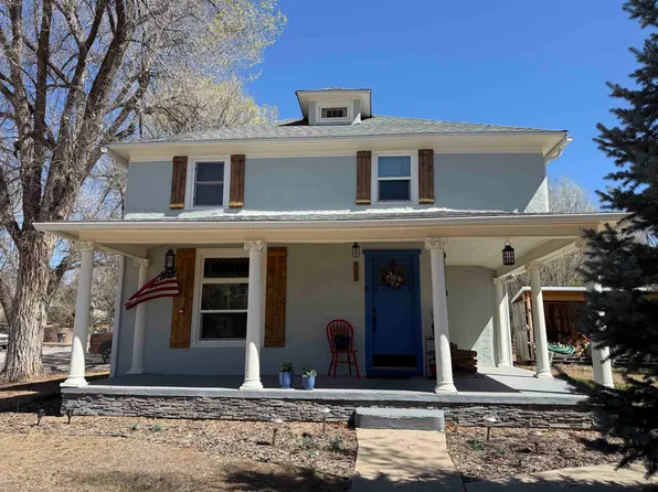 245 N 6th St, Hot Springs, SD 57747