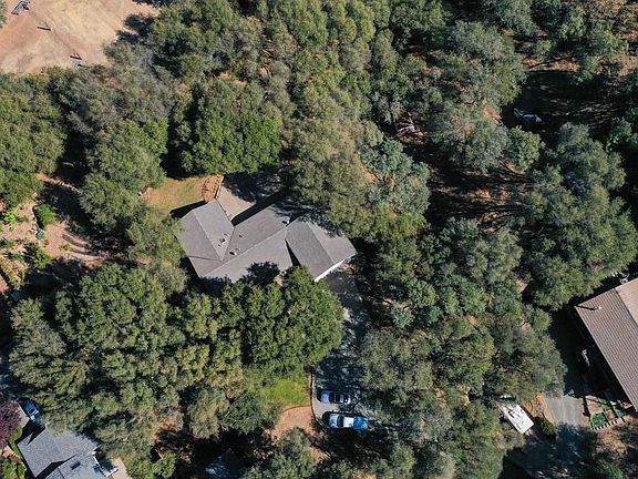 5th image of 6400 Stanley Dr