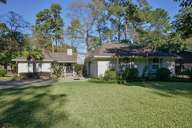 1st image of 2219 Seven Oaks Dr