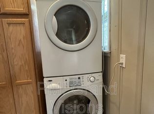 217 Polk Ave, Charleston, IL 61920